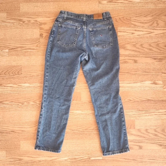 EUC Vintage Tommy Hilfiger Jeans, Size 8/Modern Size 4 - Picture 1 of 8